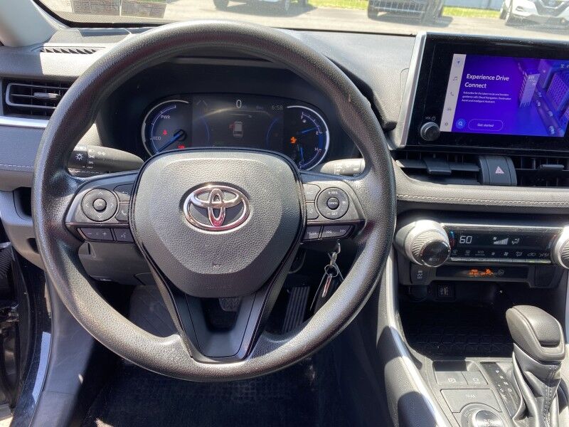 2023 Toyota RAV4 Hybrid LE