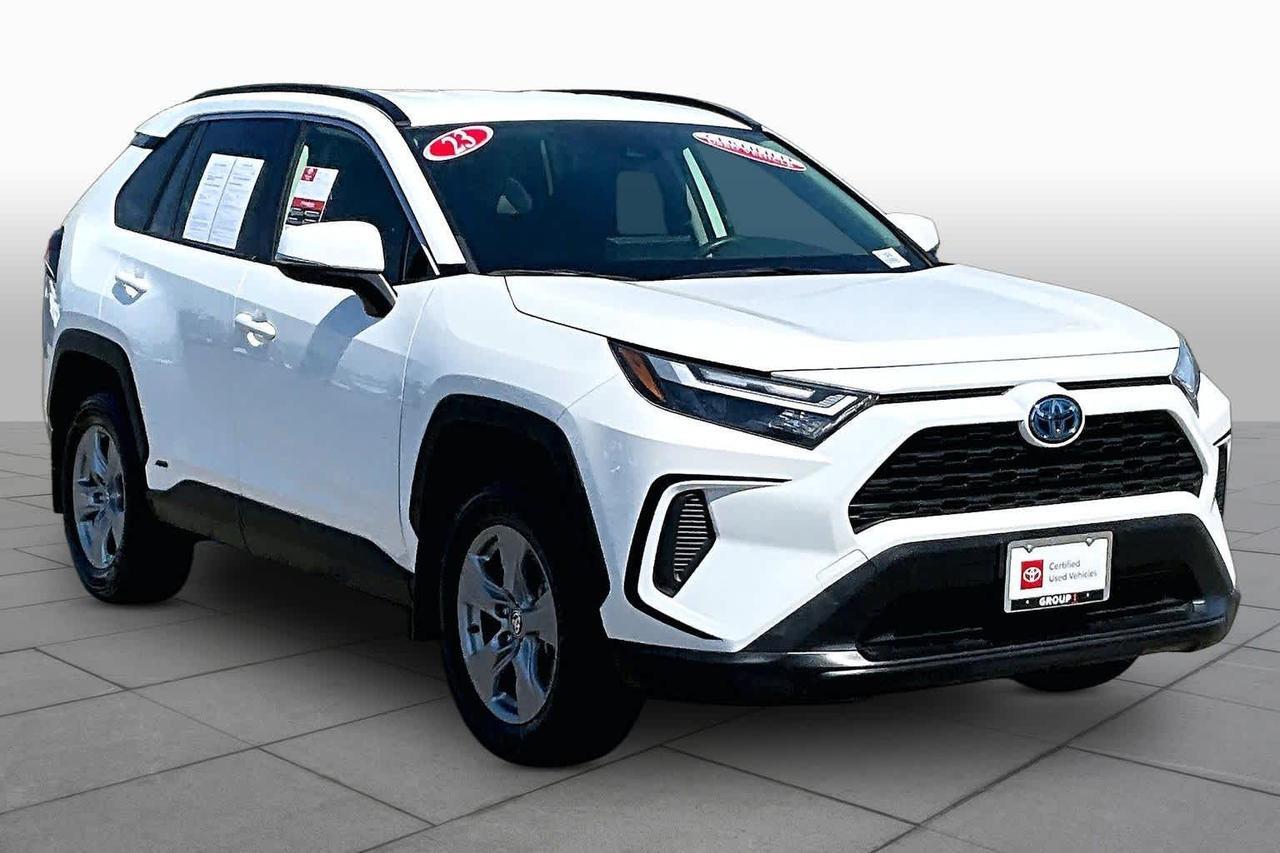 2023 Toyota RAV4 Hybrid LE