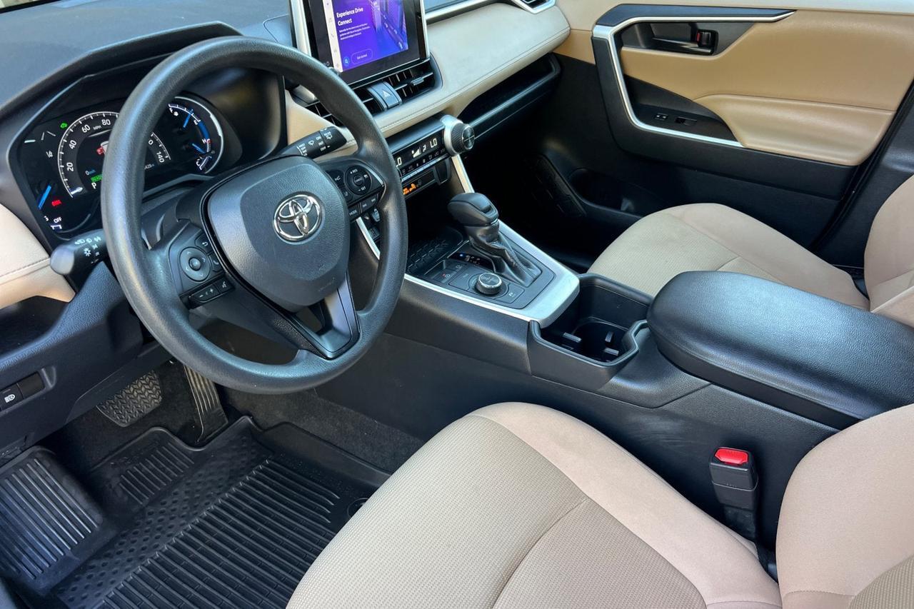 2023 Toyota RAV4 Hybrid LE Roseville CA