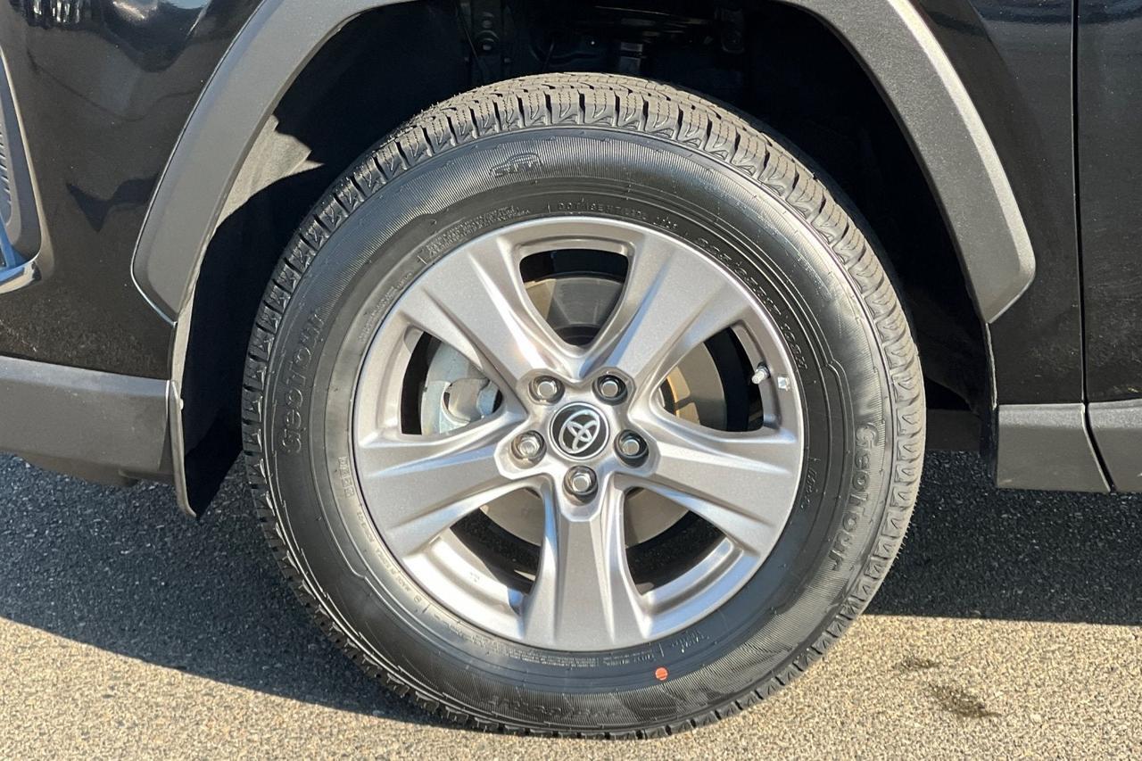 2023 Toyota RAV4 Hybrid LE Roseville CA