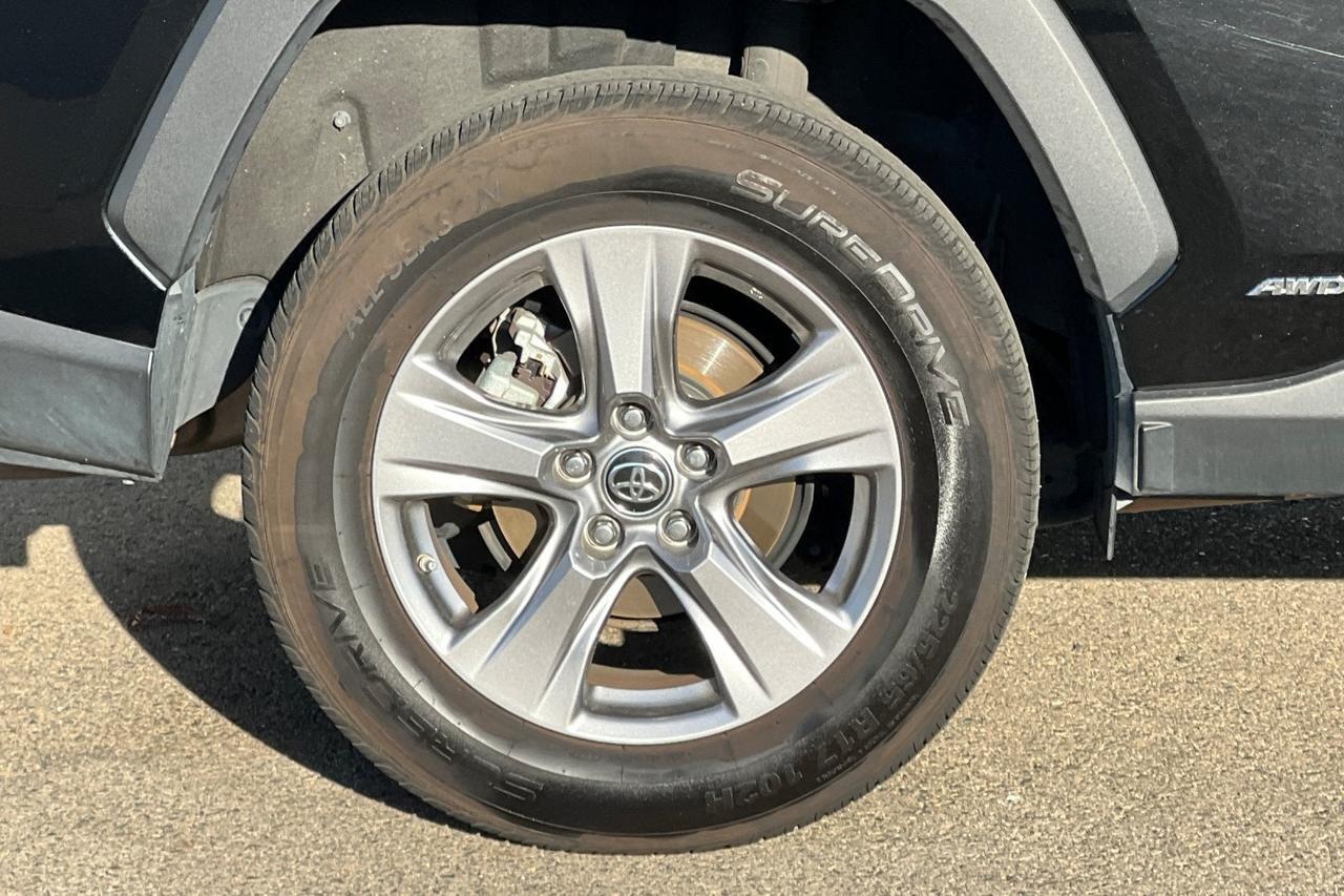 2023 Toyota RAV4 Hybrid LE Roseville CA