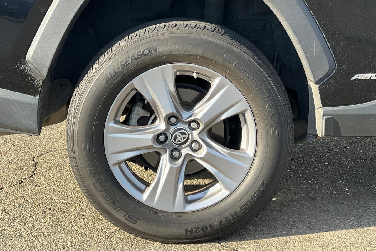 2023 Toyota RAV4 Hybrid LE Roseville CA