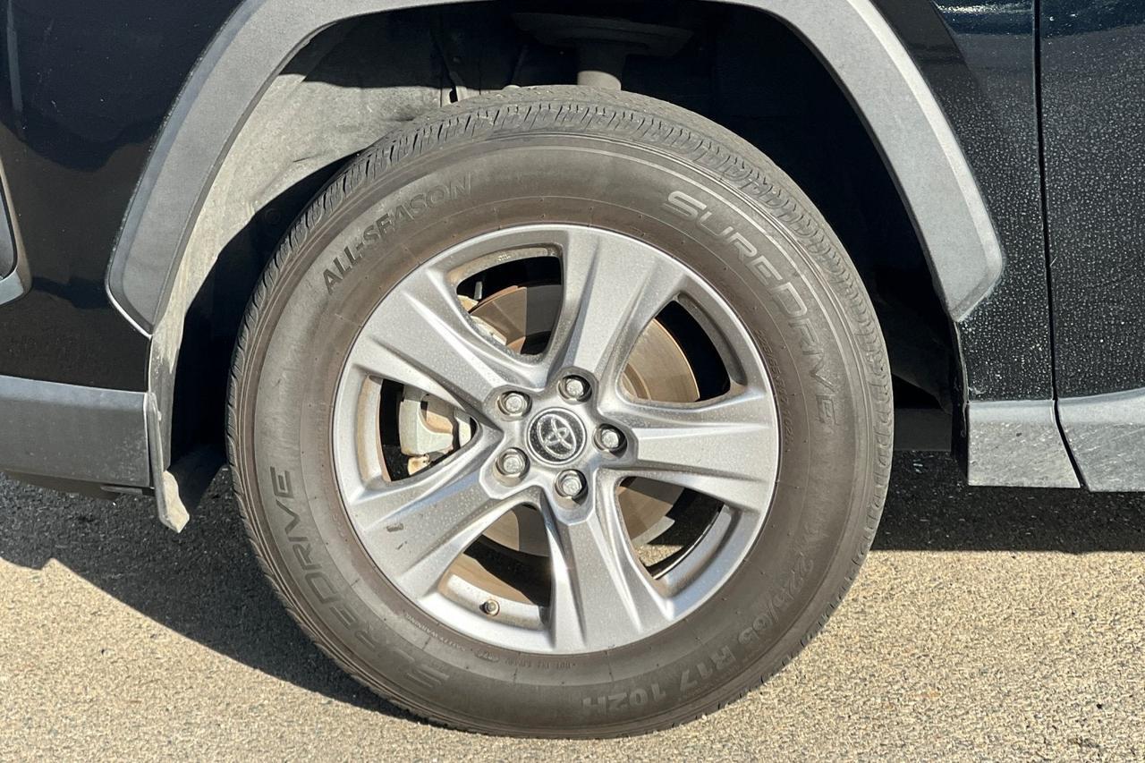 2023 Toyota RAV4 Hybrid LE Roseville CA
