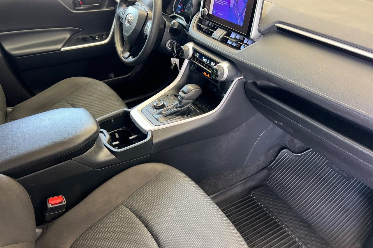 2023 Toyota RAV4 Hybrid LE Roseville CA