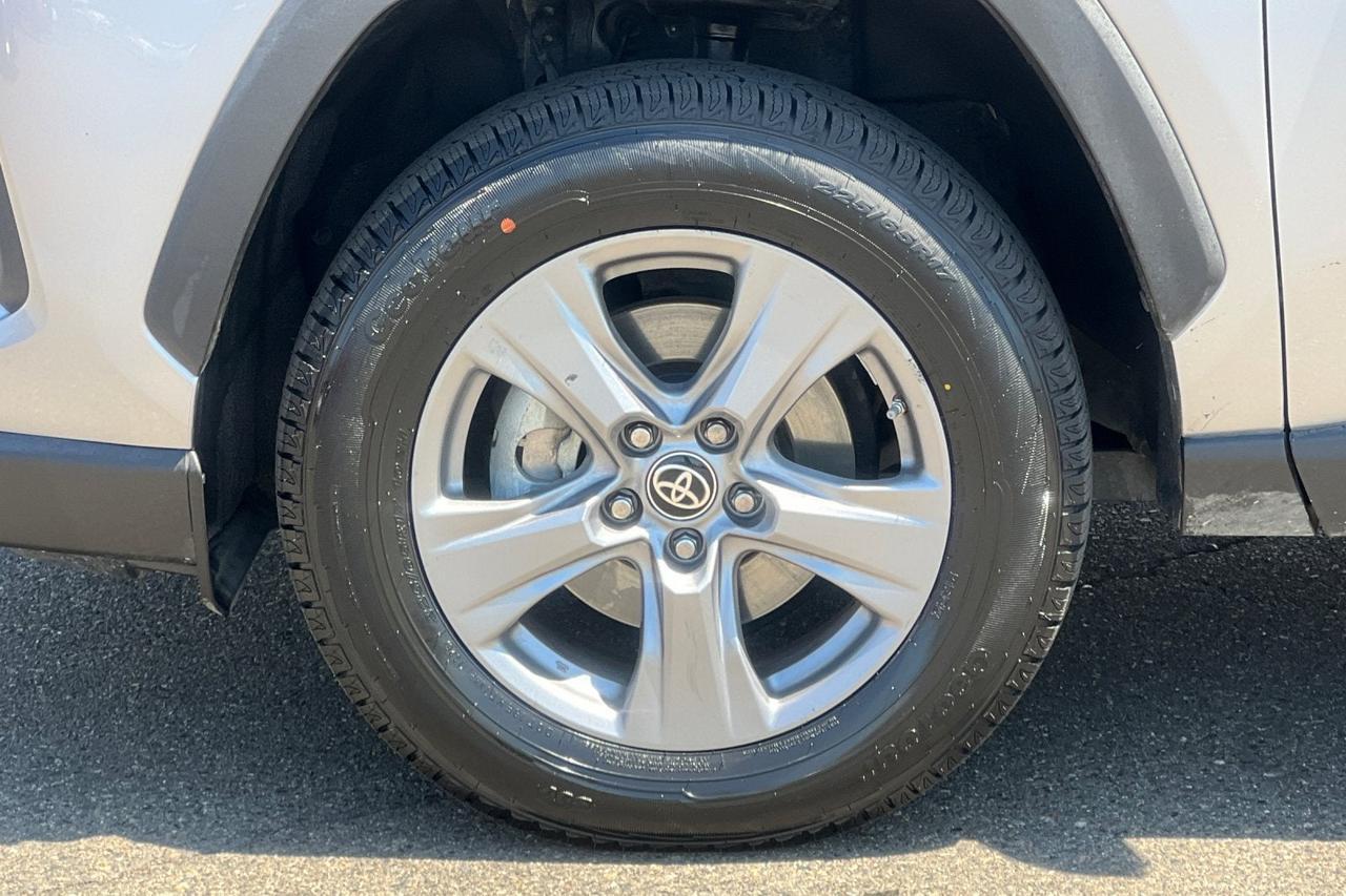 2023 Toyota RAV4 Hybrid LE Roseville CA
