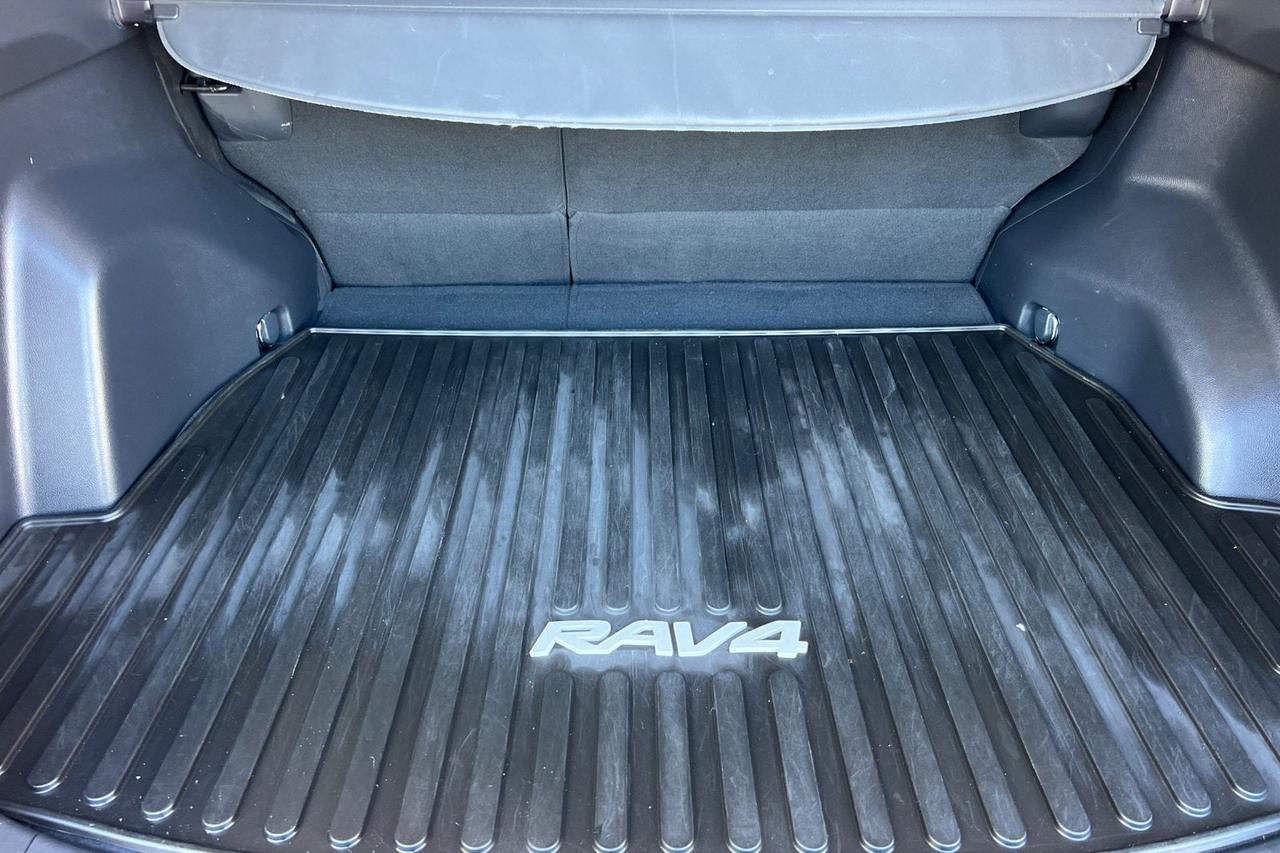 2023 Toyota RAV4 Hybrid LE Roseville CA