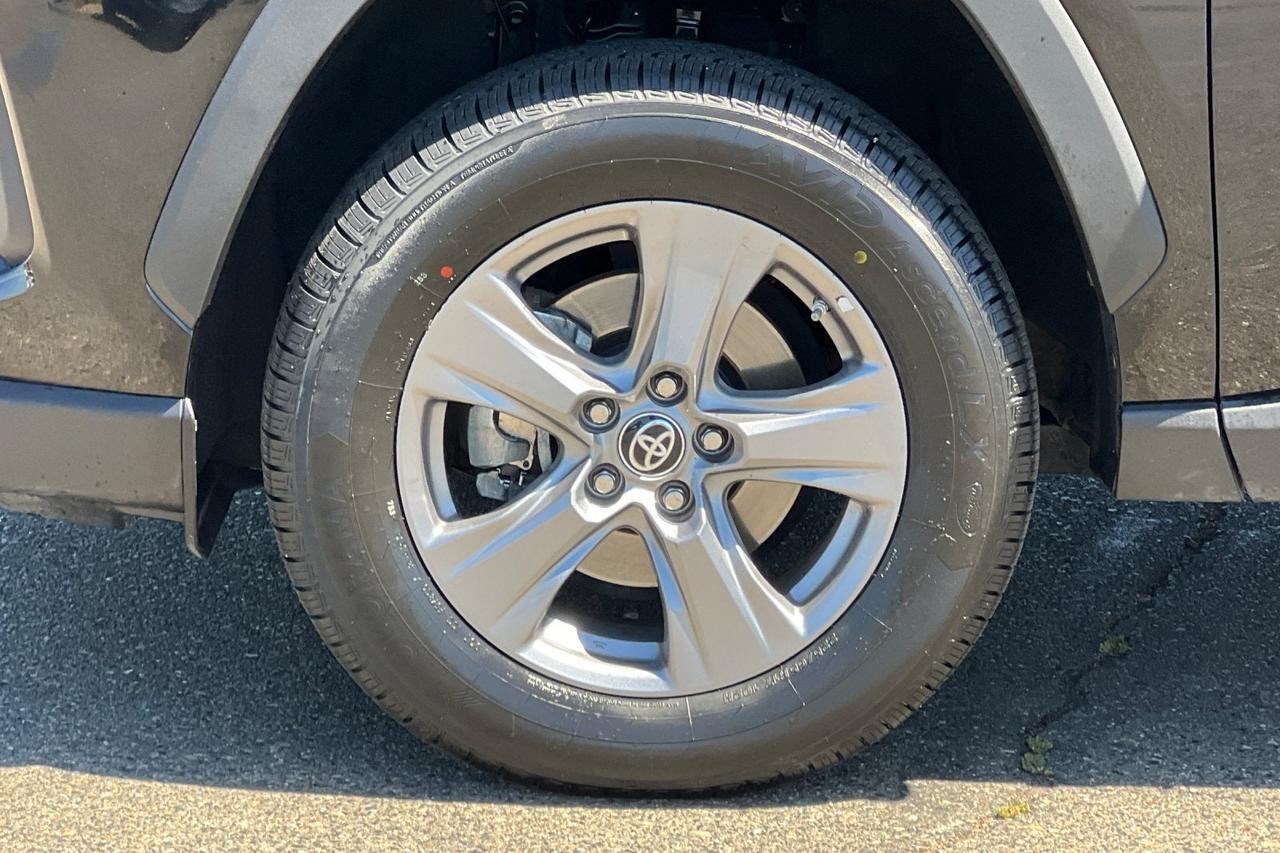 2023 Toyota RAV4 Hybrid LE Roseville CA