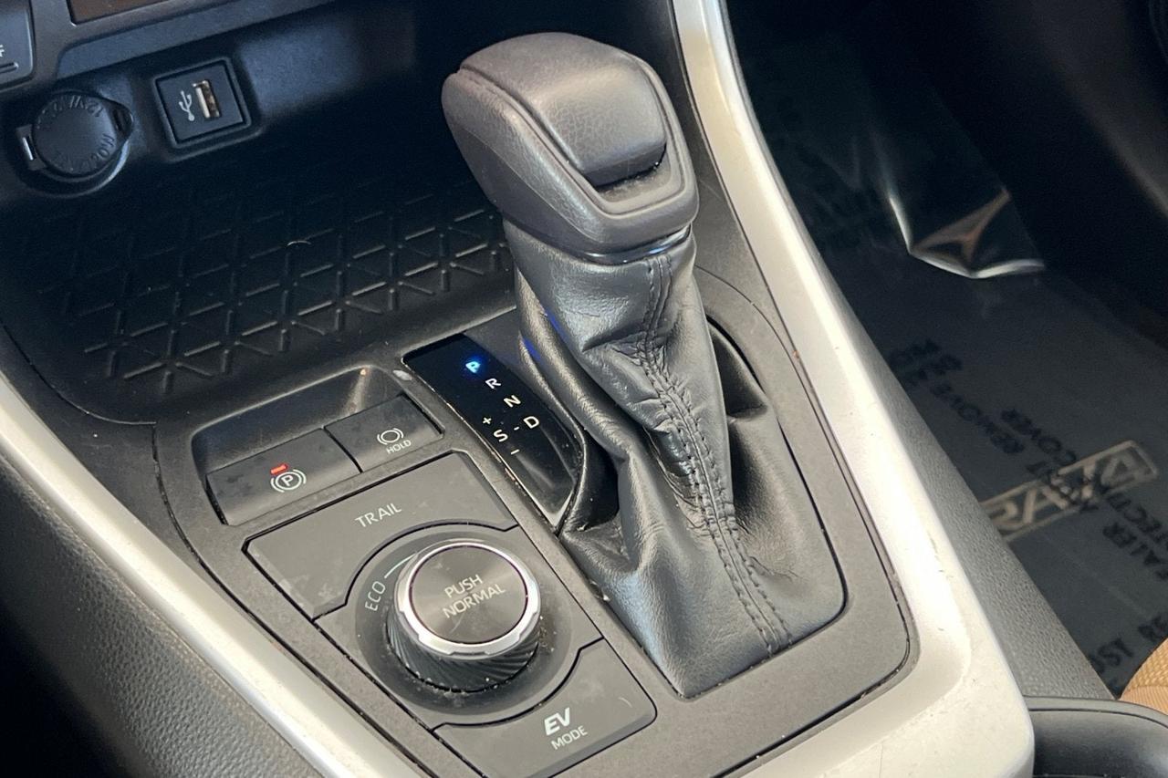 2023 Toyota RAV4 Hybrid LE Roseville CA