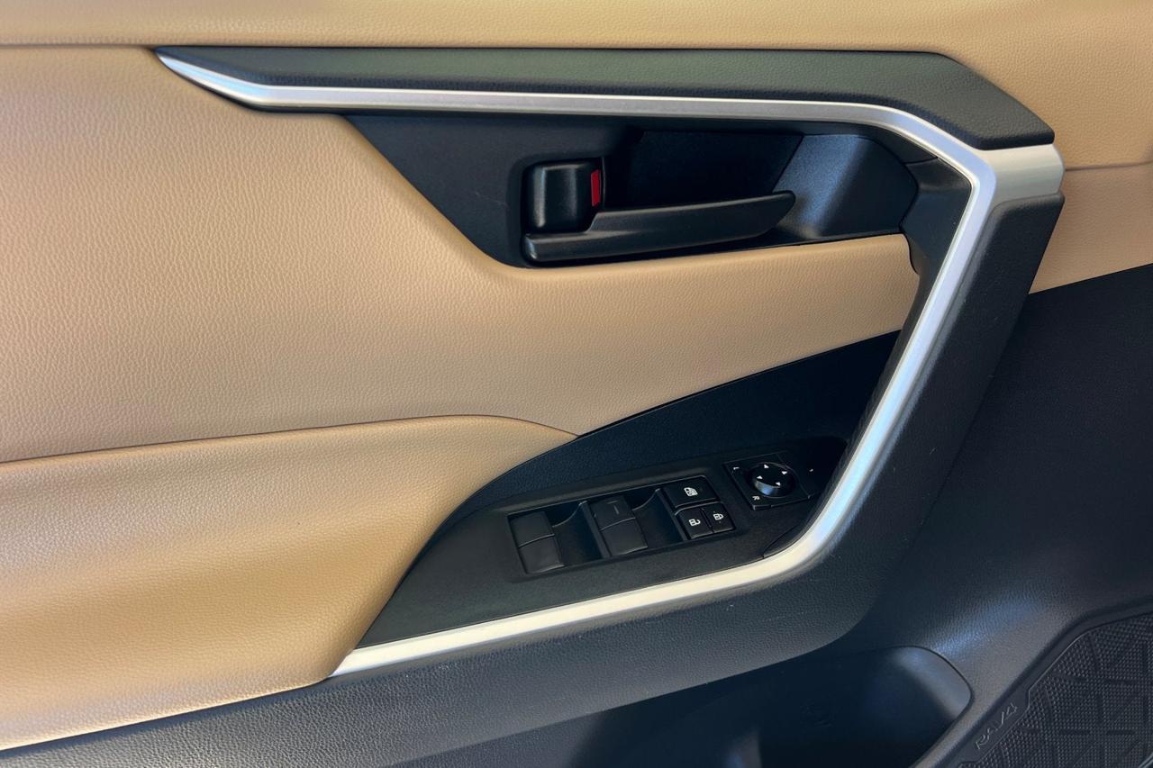 2023 Toyota RAV4 Hybrid LE Roseville CA