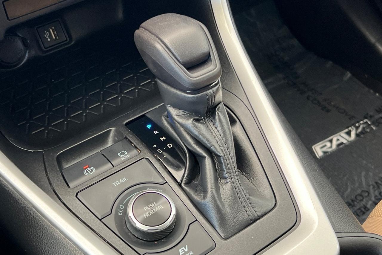 2023 Toyota RAV4 Hybrid LE Roseville CA