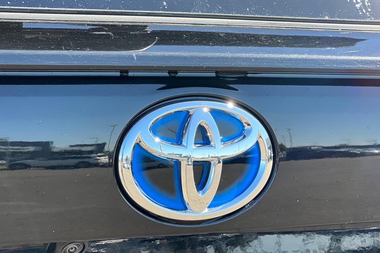 2023 Toyota RAV4 Hybrid LE Roseville CA