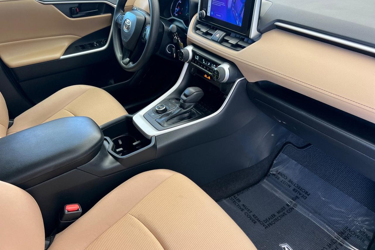 2023 Toyota RAV4 Hybrid LE Roseville CA