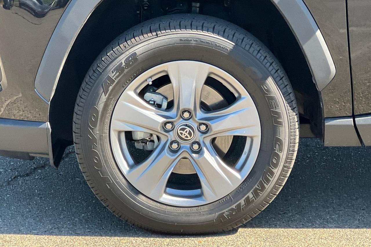2023 Toyota RAV4 Hybrid LE Roseville CA