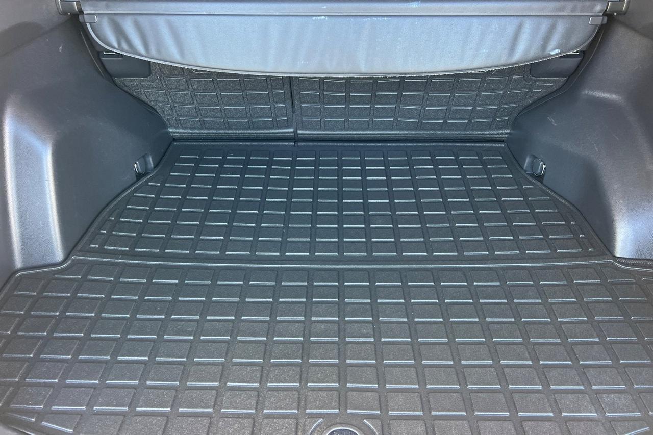 2023 Toyota RAV4 Hybrid LE Roseville CA