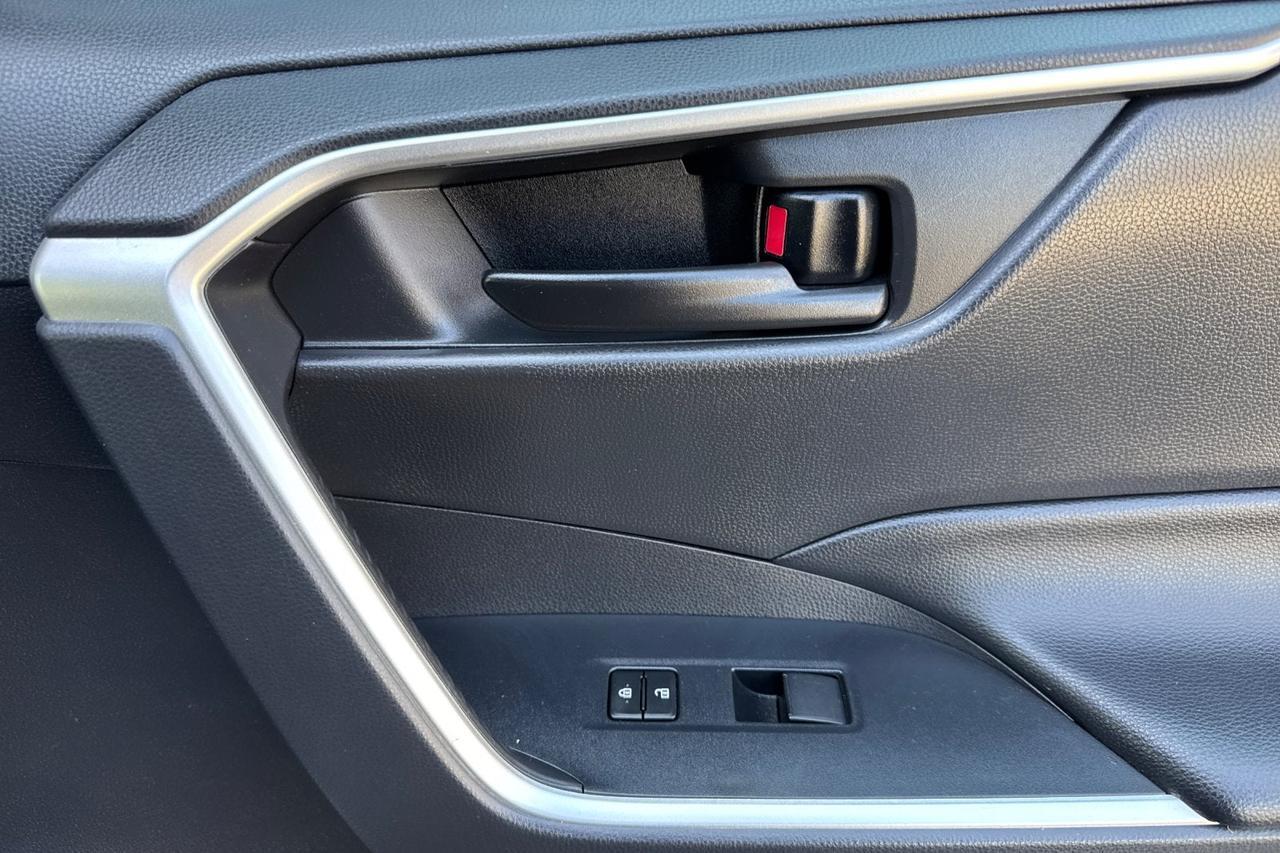 2023 Toyota RAV4 Hybrid LE Roseville CA