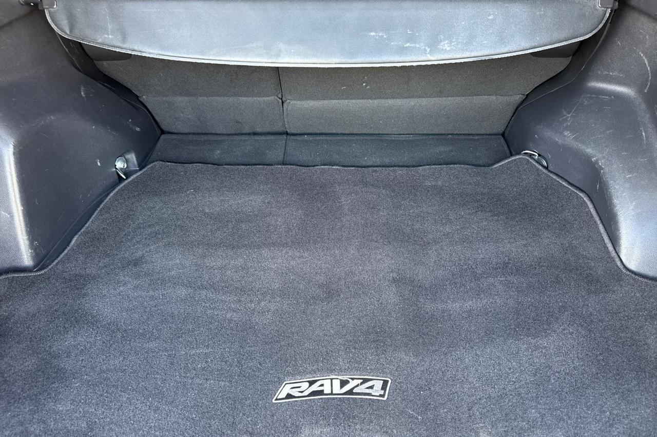 2023 Toyota RAV4 Hybrid LE Roseville CA