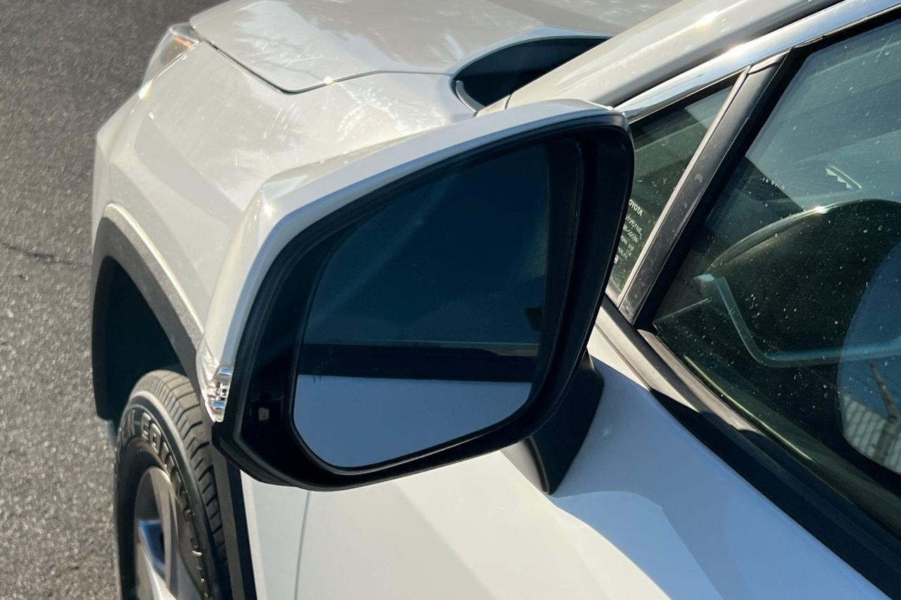 2023 Toyota RAV4 Hybrid LE Roseville CA
