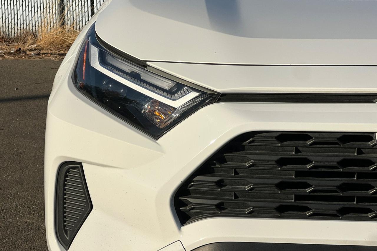 2023 Toyota RAV4 Hybrid LE Roseville CA