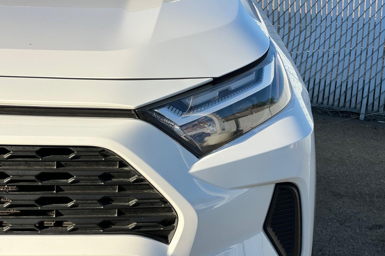 2023 Toyota RAV4 Hybrid LE Roseville CA