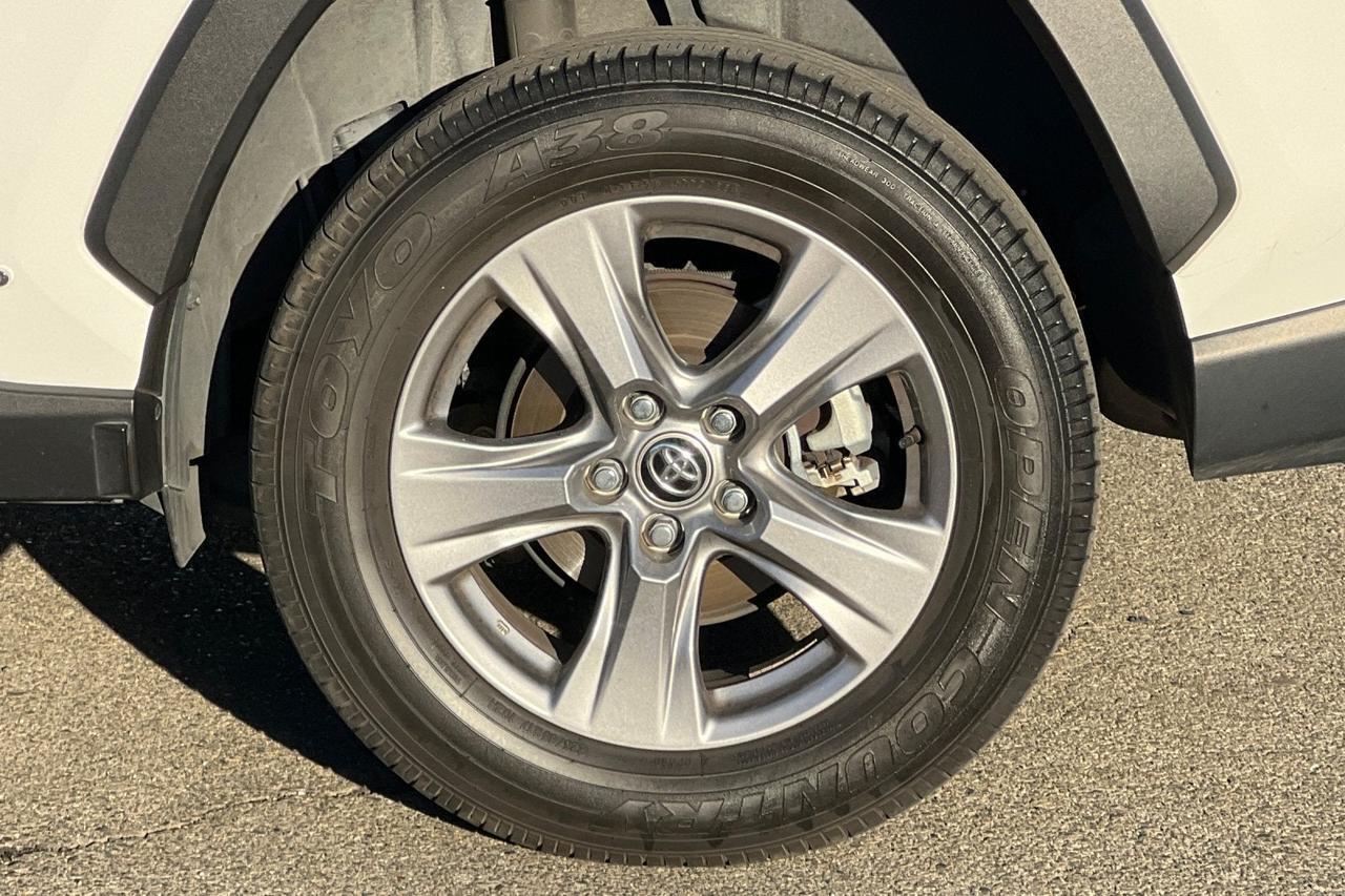 2023 Toyota RAV4 Hybrid LE Roseville CA