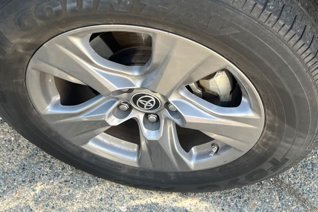 2023 Toyota RAV4 Hybrid LE Roseville CA