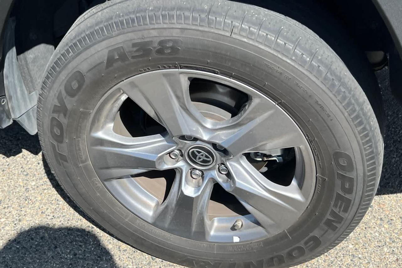 2023 Toyota RAV4 Hybrid LE Roseville CA