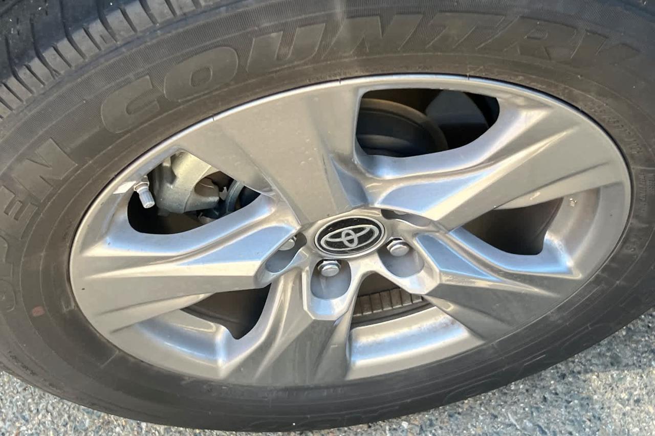 2023 Toyota RAV4 Hybrid LE Roseville CA