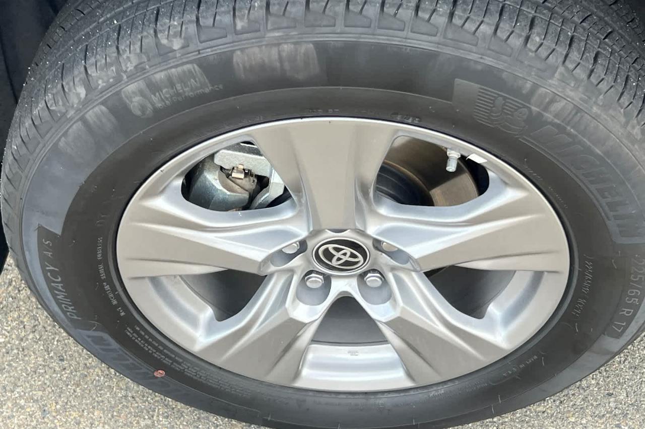 2023 Toyota RAV4 Hybrid LE Roseville CA