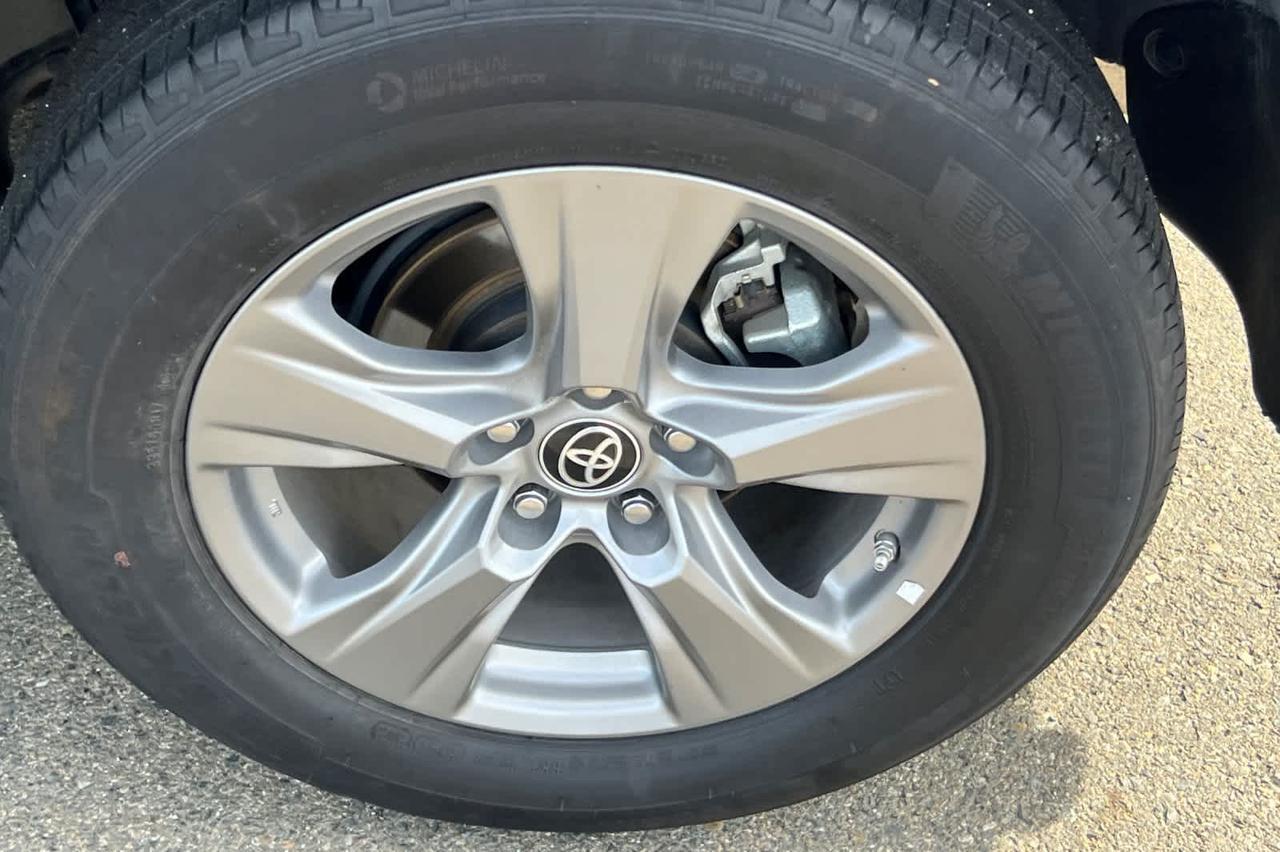 2023 Toyota RAV4 Hybrid LE Roseville CA