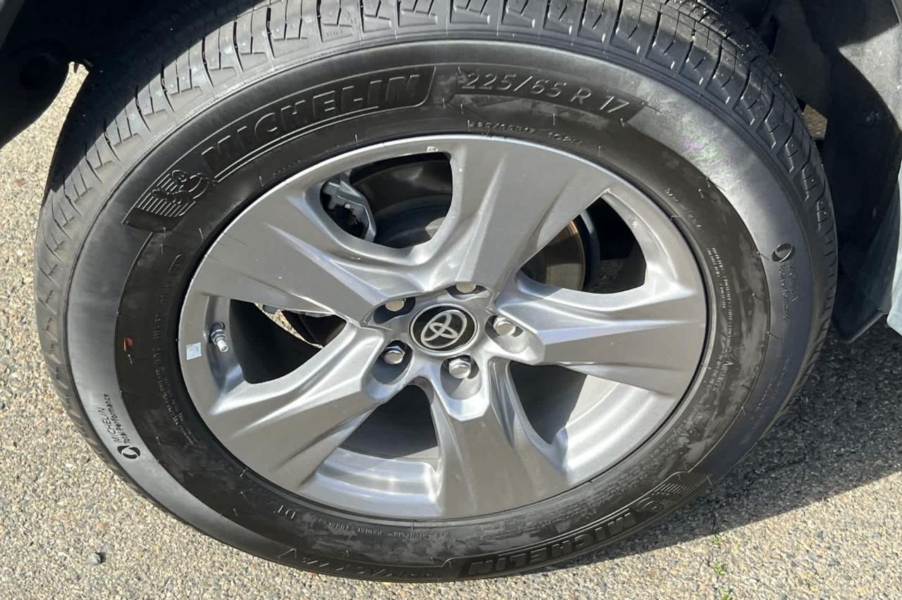 2023 Toyota RAV4 Hybrid LE Roseville CA