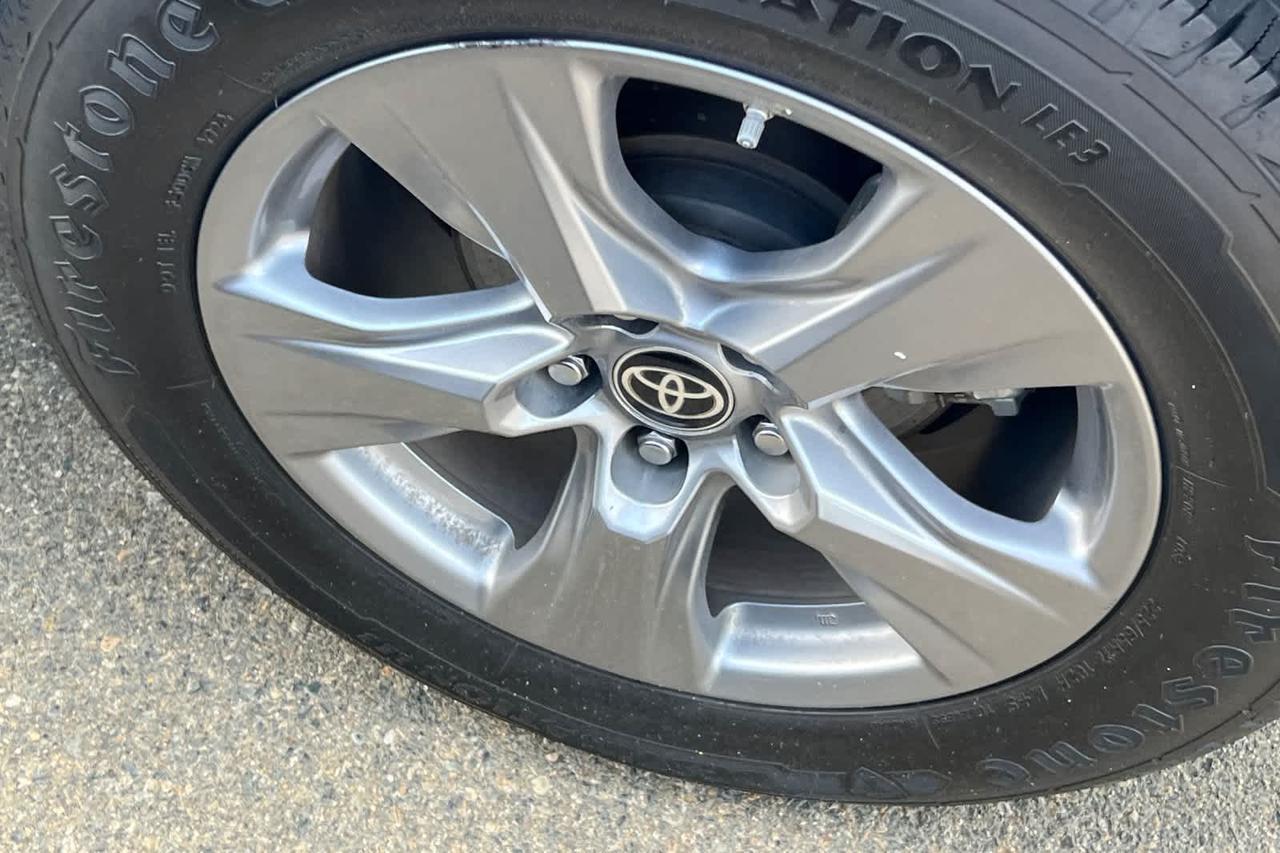 2023 Toyota RAV4 Hybrid LE Roseville CA