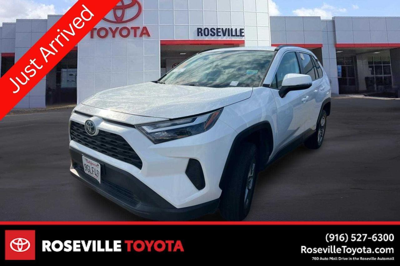 2023 Toyota RAV4 Hybrid LE