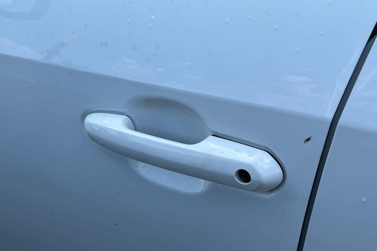 2023 Toyota RAV4 Hybrid LE Roseville CA
