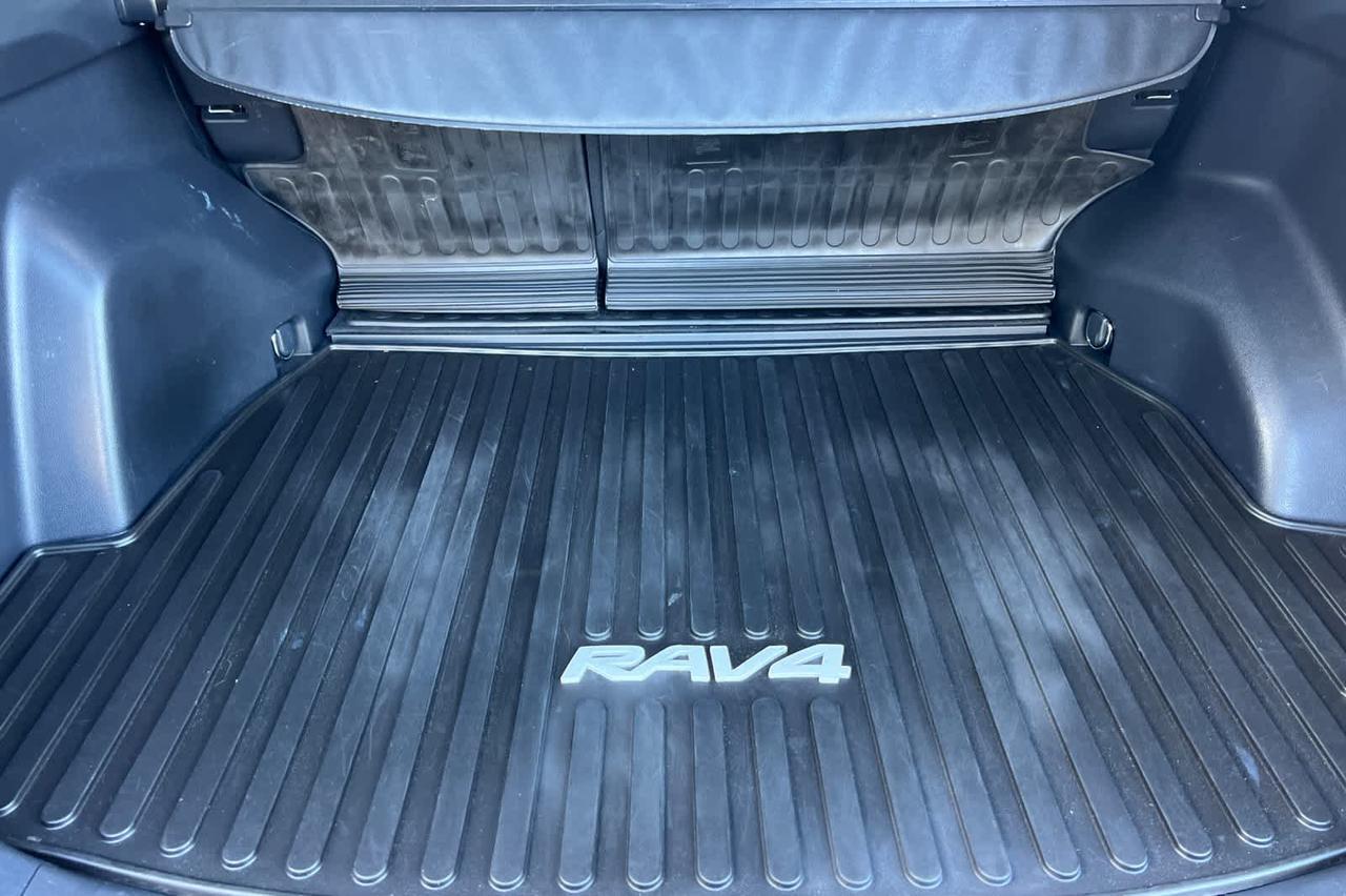 2023 Toyota RAV4 Hybrid LE Roseville CA