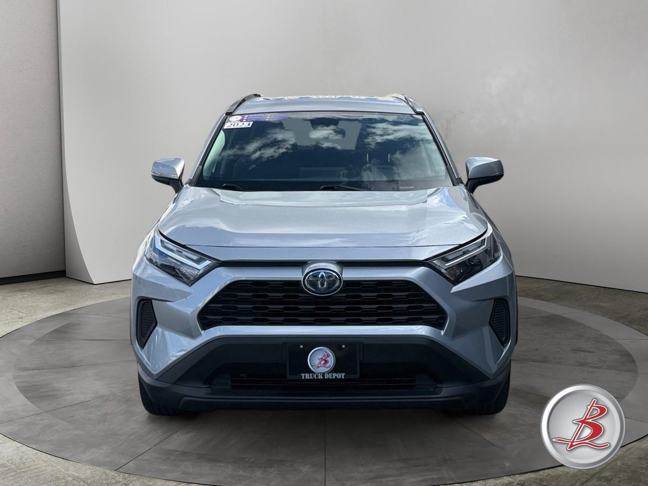 2023 Toyota RAV4 Hybrid LE
