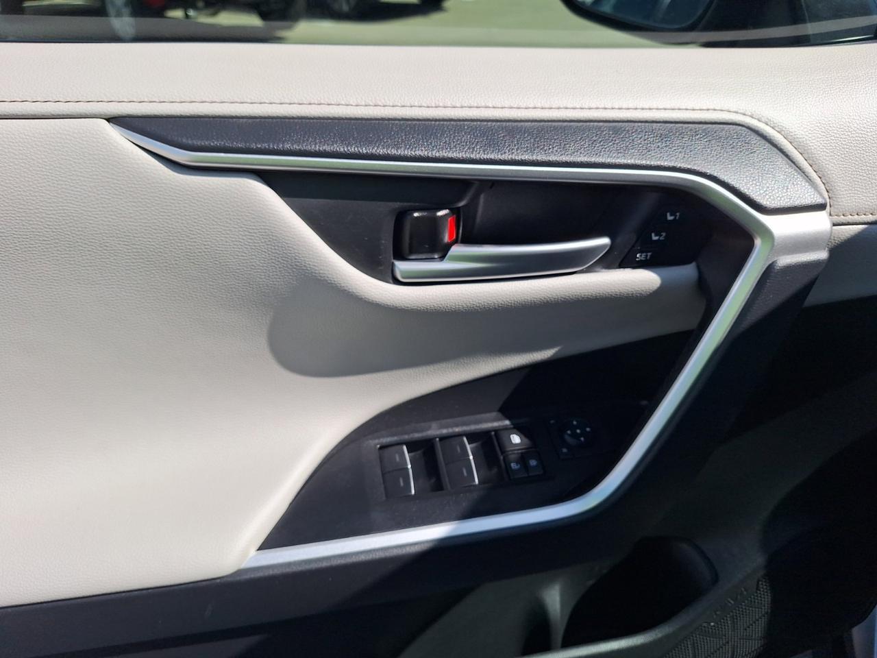 2023 Toyota RAV4 Hybrid Limited Hurst TX