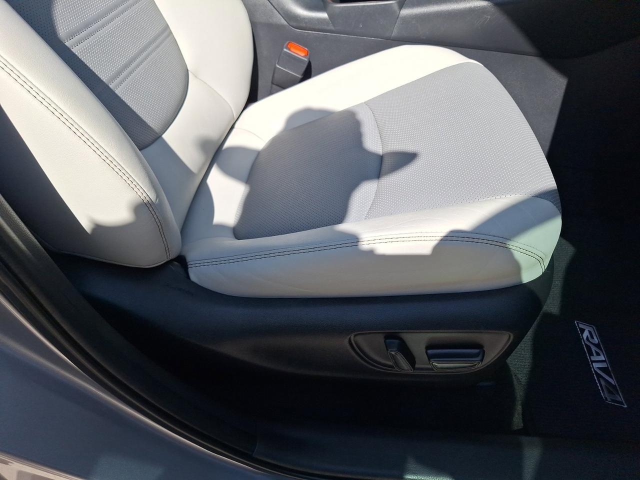 2023 Toyota RAV4 Hybrid Limited Hurst TX