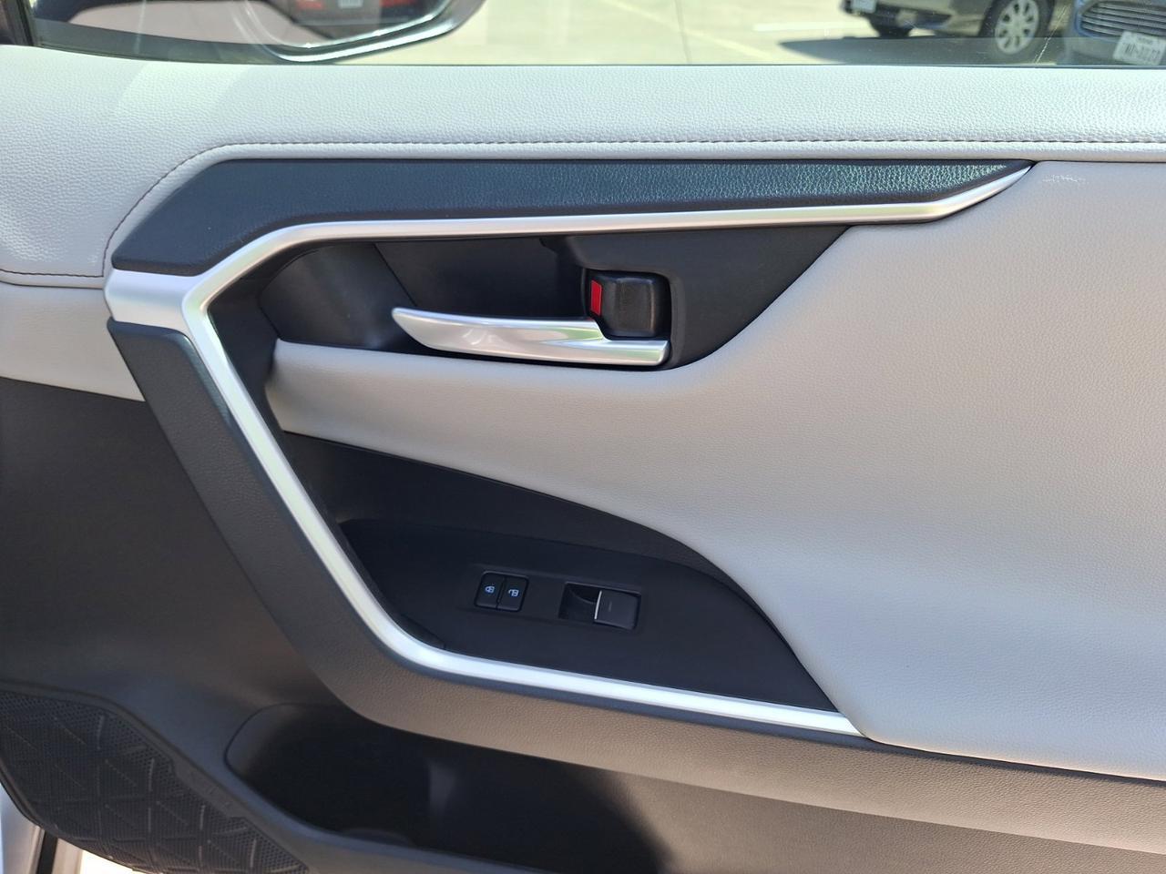 2023 Toyota RAV4 Hybrid Limited Hurst TX