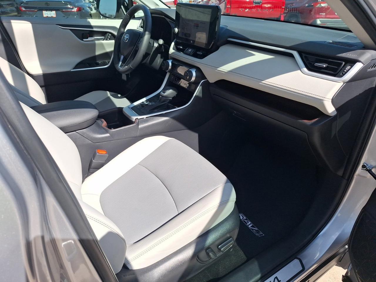 2023 Toyota RAV4 Hybrid Limited Hurst TX