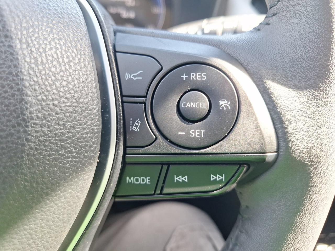 2023 Toyota RAV4 Hybrid Limited Hurst TX