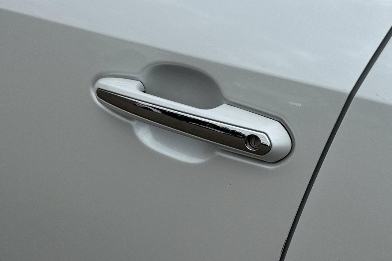 2023 Toyota RAV4 Hybrid Limited Roseville CA