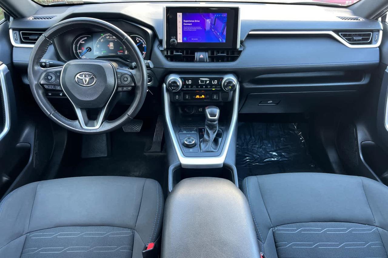2023 Toyota RAV4 Hybrid SE