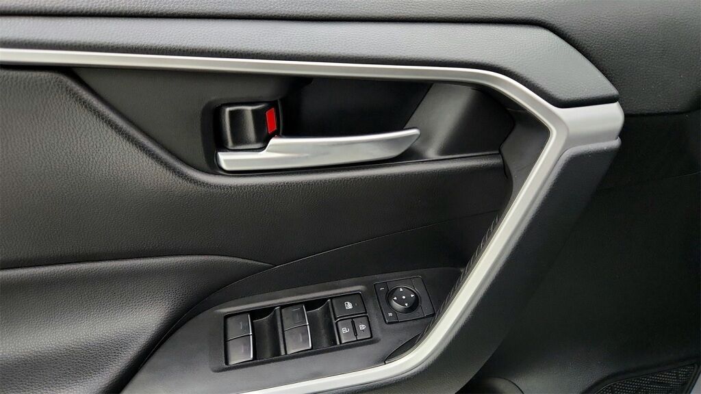 2023 Toyota RAV4 Hybrid SE Laurel MD