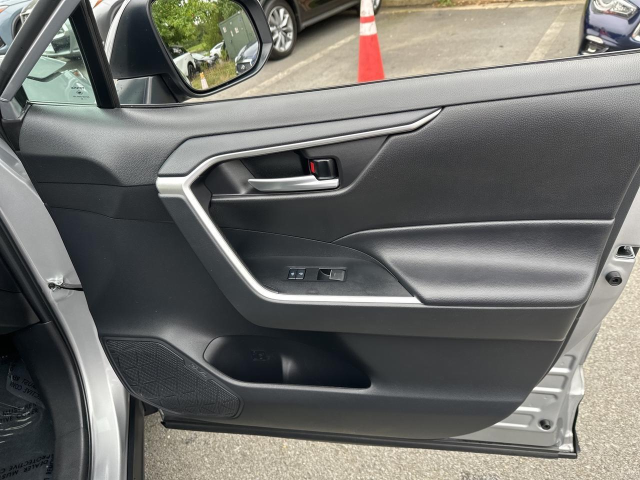 2023 Toyota RAV4 Hybrid SE Chantilly VA