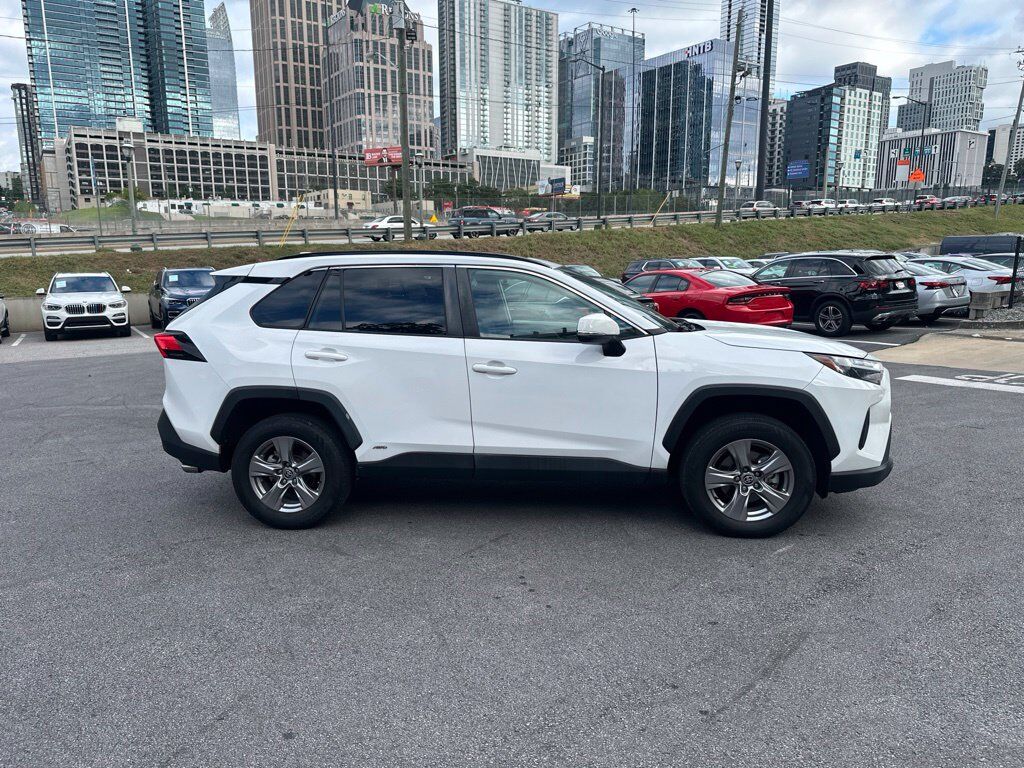 2023 Toyota RAV4 Hybrid XLE