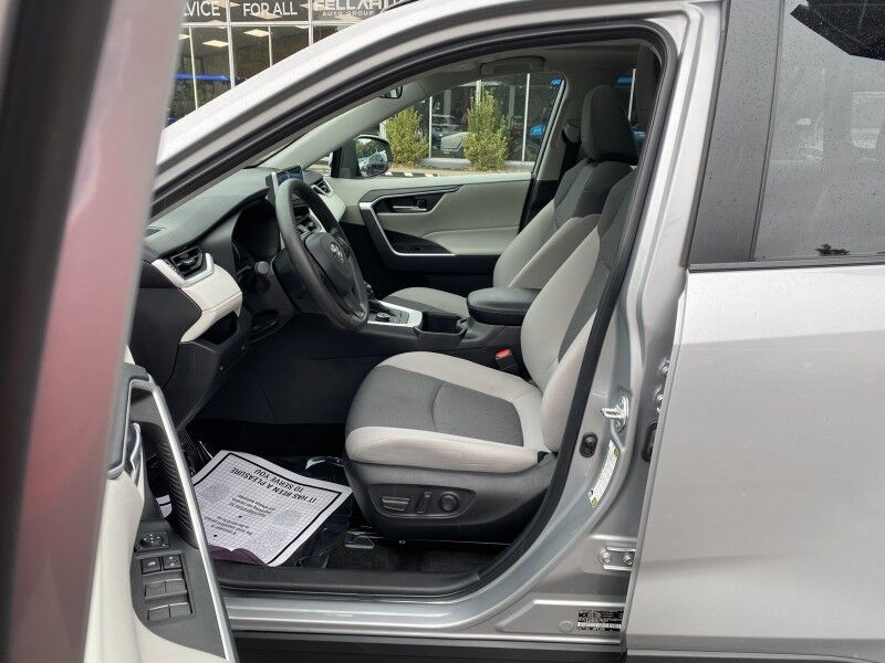 2023 Toyota RAV4 Hybrid XLE Bristol  PA