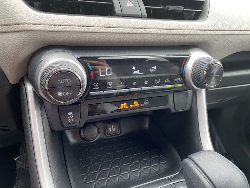 2023 Toyota RAV4 Hybrid XLE Bristol  PA