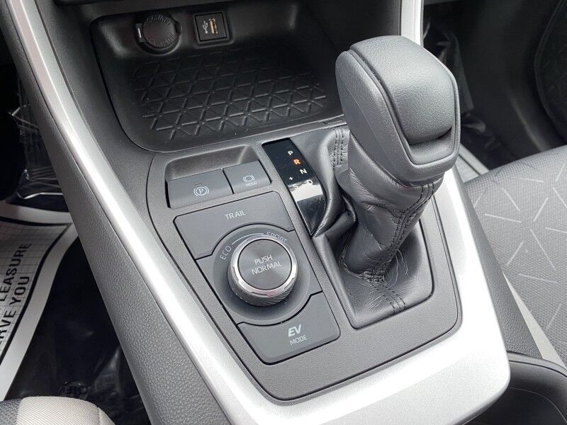 2023 Toyota RAV4 Hybrid XLE Bristol  PA