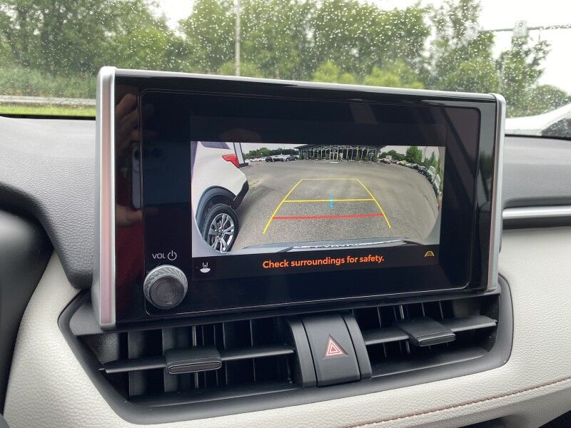 2023 Toyota RAV4 Hybrid XLE Bristol  PA