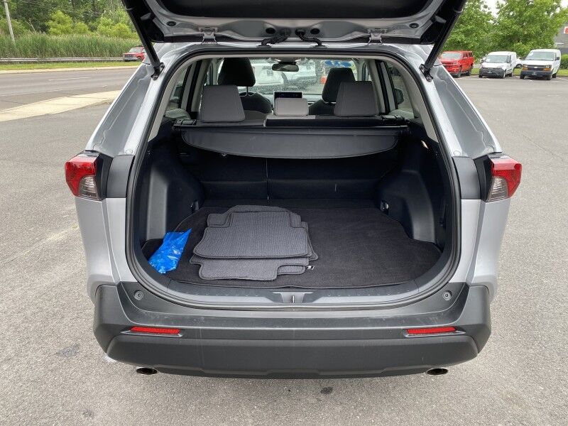 2023 Toyota RAV4 Hybrid XLE Bristol  PA